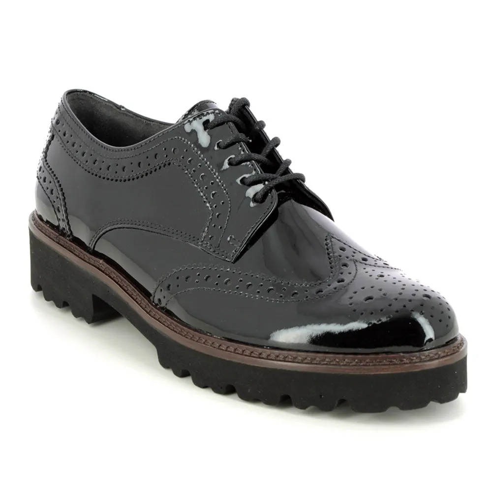 05.244 Patent Leather Lace Up