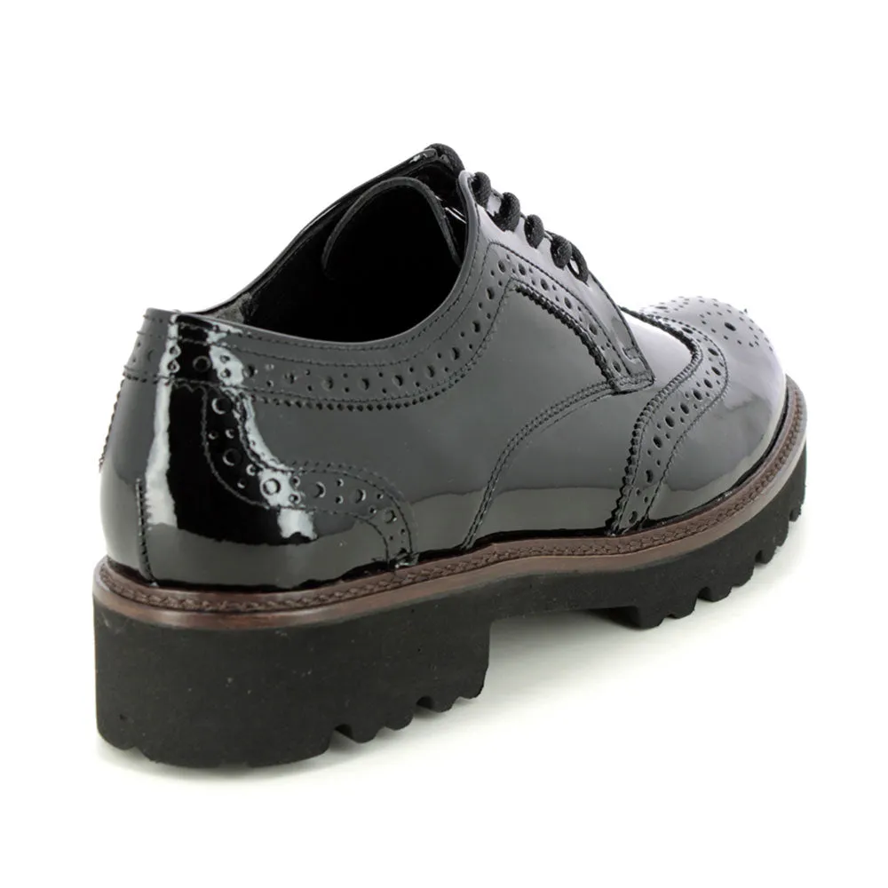 05.244 Patent Leather Lace Up