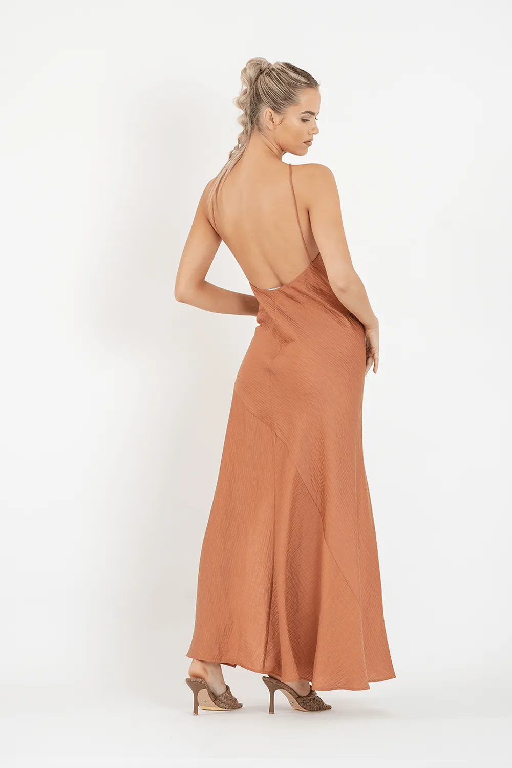 CAPRICORN DRESS IN CHESTNUT