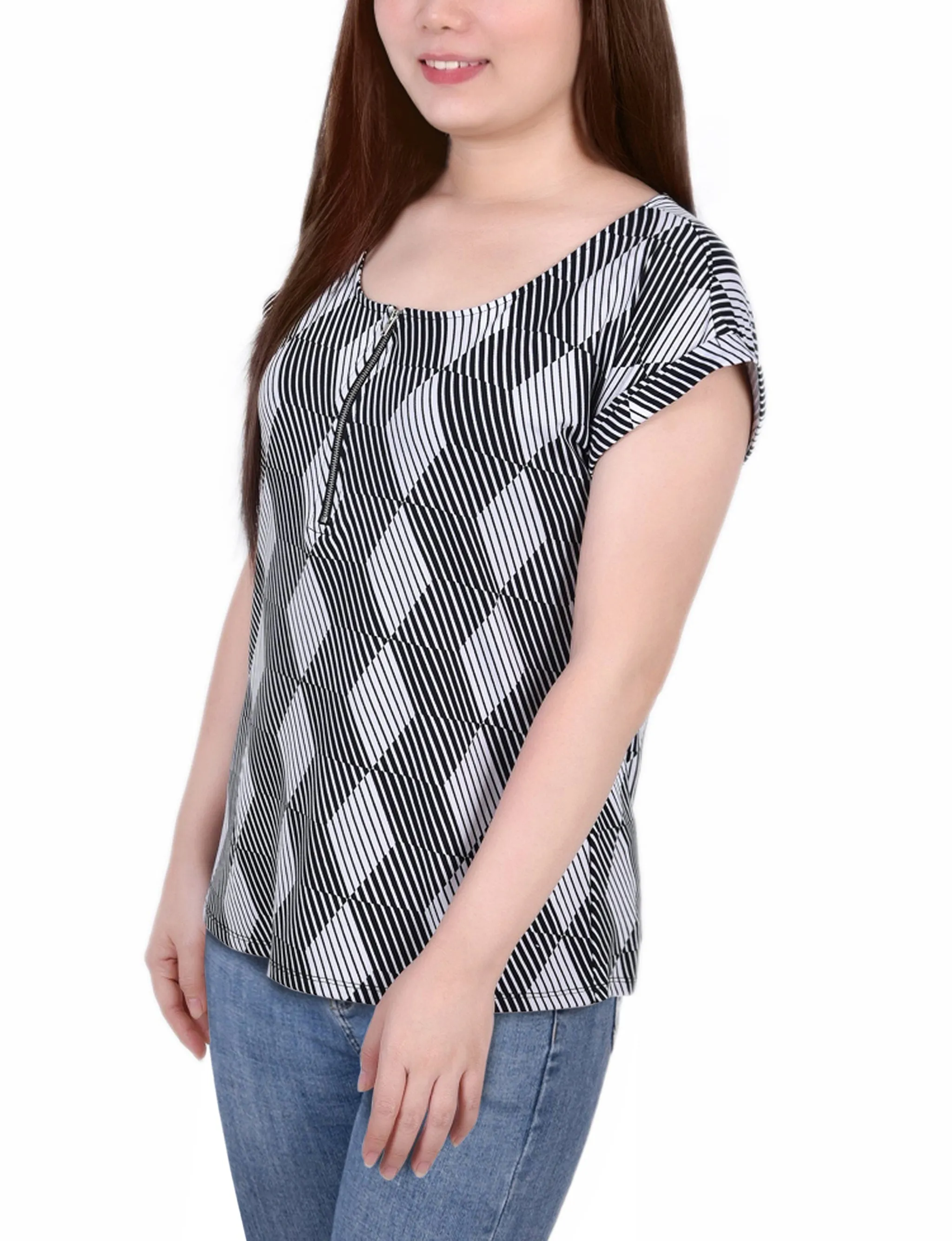 Short Extended Sleeve Zip Top